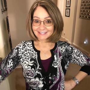 Meet your Posher, Debbie